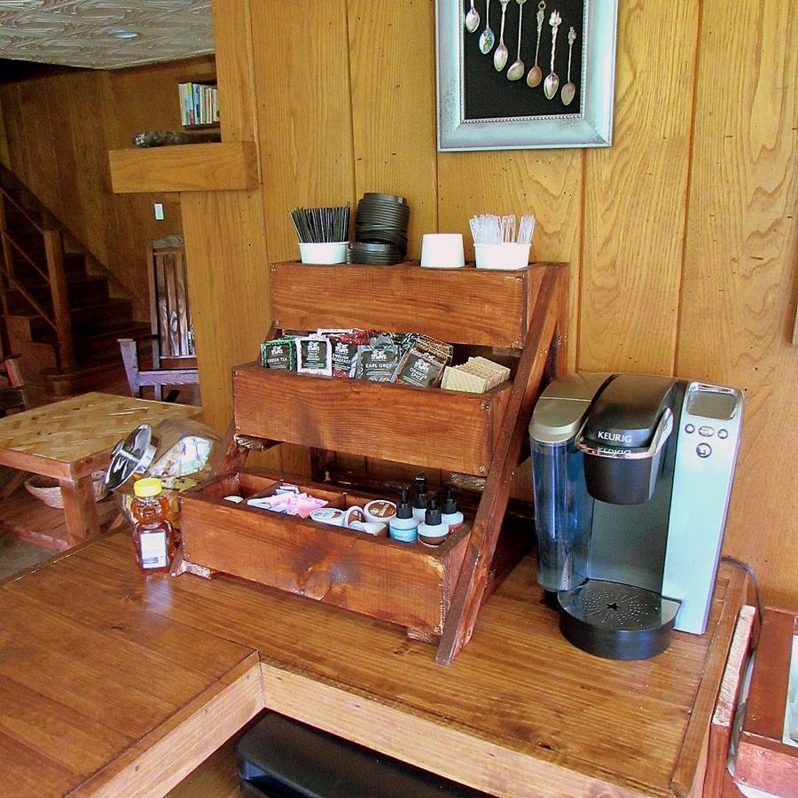 Red Leaf River Inn Уейнсвил Екстериор снимка