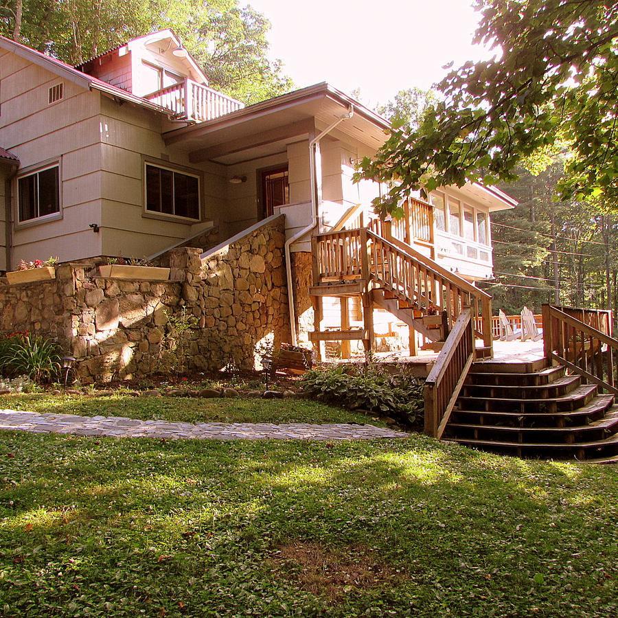 Red Leaf River Inn Уейнсвил Екстериор снимка
