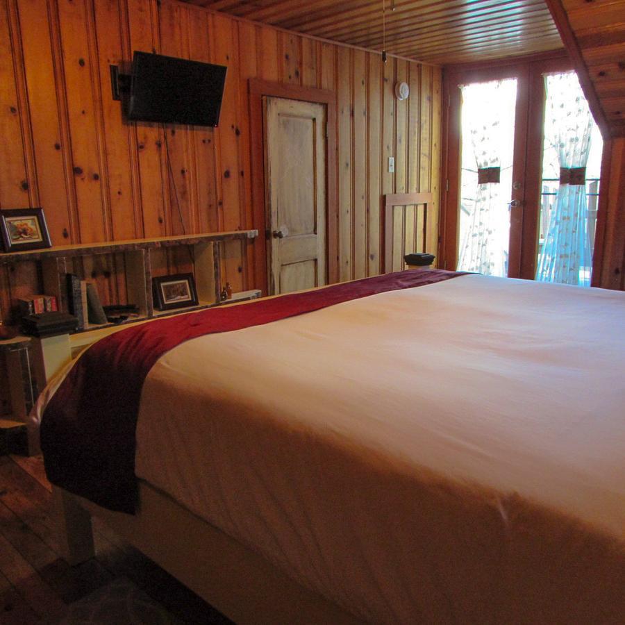 Red Leaf River Inn Уейнсвил Екстериор снимка