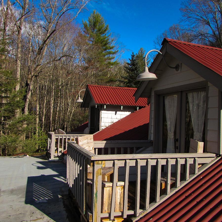 Red Leaf River Inn Уейнсвил Екстериор снимка