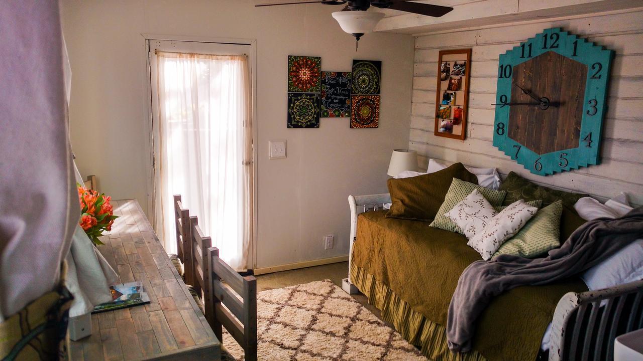 Red Leaf River Inn Уейнсвил Екстериор снимка